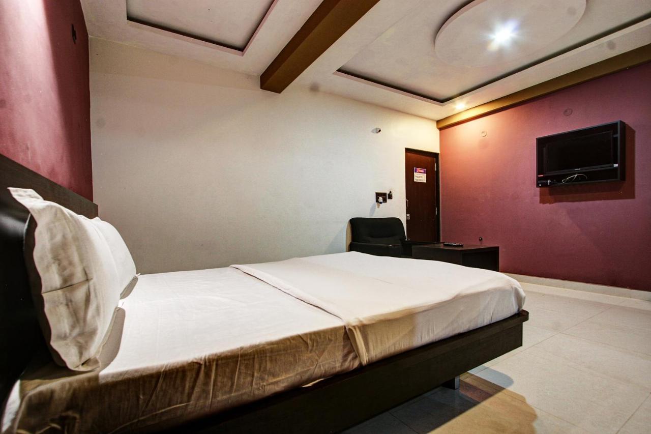 Spot On 37197 Mallya Residency Hotel Someshwar Exterior foto