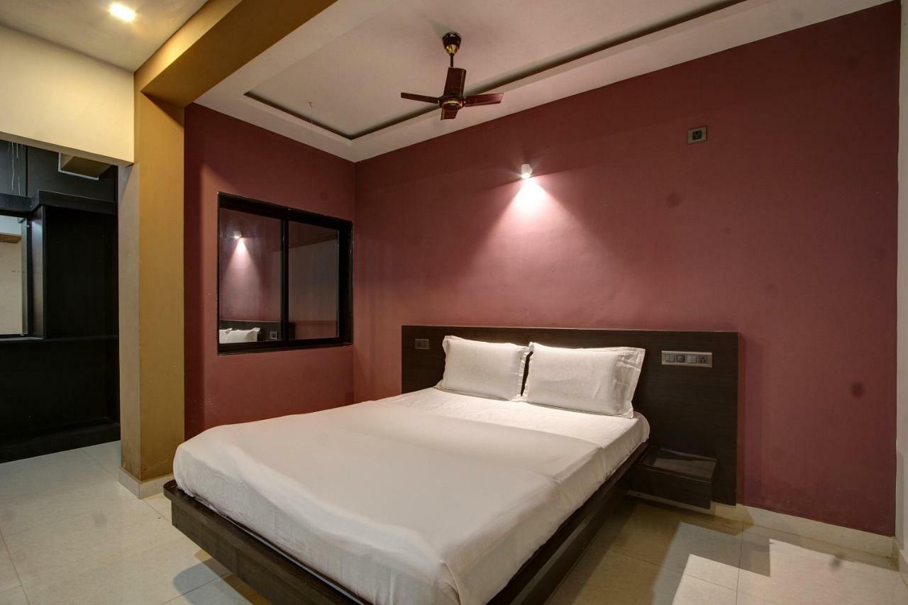 Spot On 37197 Mallya Residency Hotel Someshwar Exterior foto